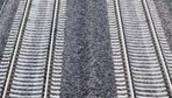 Bahnverkehr im Norden: Initiativen fordern Zustimmung für Strecke Hannover–Hamburg