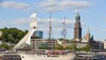 party an der elbe: liverpool wird länderpartner beim hamburger hafengeburtstag