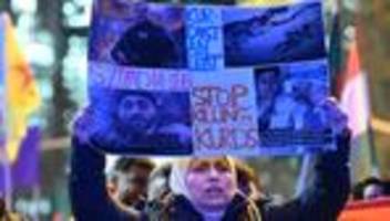 Proteste: Pro-kurdische Demonstrationen in Frankfurt, Kassel und Fulda