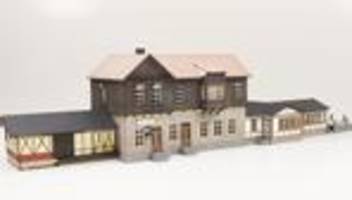 Tourismus: Traditionsreicher Bahnhof im Harz wird an Käufer übergeben