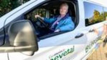 verkehr: bürgerbusse vernetzen gemeinden - attraktiv für senioren