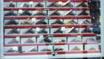 Waffen: Kleiner Waffenschein – Schutz oder Risiko für Bürger?