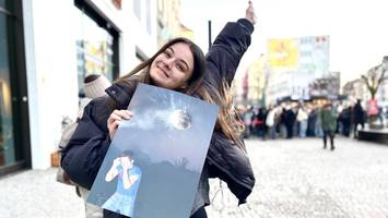 „techno-berlin-vibe“: fans hören harry styles’ neuen song vor allen anderen