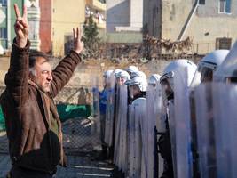 türkei: wie erdoğan die kurden in syrien bekämpft