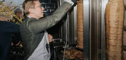 Philipp Amthor im Wahlkampf in Baden-Württemberg: »Amthor Abi, mach Döner«