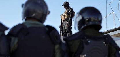 USA verlegen 150 IS-Gefangene aus Syrien in den Irak