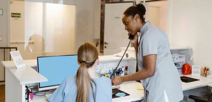 krankmeldung: kanzler will strengere regeln für fehlzeiten durchsetzen