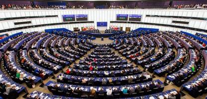 zollstreit: eu-parlament setzt arbeit an deal mit usa aus