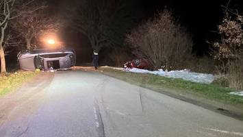 Flucht vor Polizeikontrolle – zwei Autos überschlagen sich bei Verfolgungsjagd