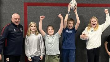 wie regelmäßiges rugby-training kindern mit autismus-diagnose hilft