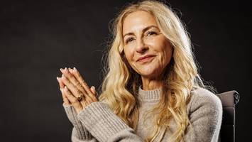 „ich bin 56 – mit sixpack“: hamburger influencerin polarisiert auf instagram