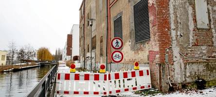 gefahr für fußgänger? deshalb bleibt ein weg im textilviertel erst mal gesperrt