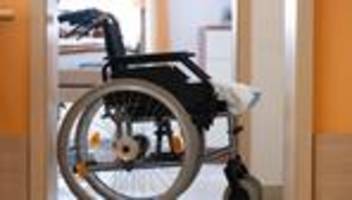 pflege: kosten für platz im pflegeheim steigen deutlich an