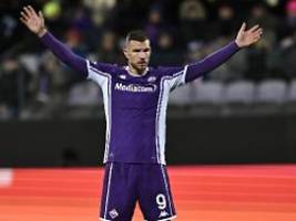 alter superstar wechselt zu s04: der neue schalke-heilsbringer heißt edin dzeko