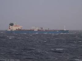 macron: wahren völkerrecht: frankreichs marine entert sanktionierten russischen tanker