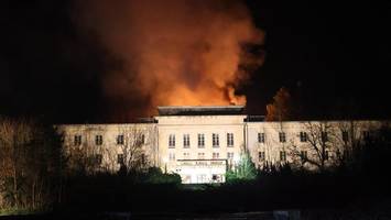 Bekannter Lost Place in Brandenburg: Gebäude auf Bogensee-Gelände in Flammen