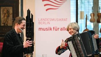 wedl-wilson: ein akkordeon ist rau, laut und melancholisch wie berlin