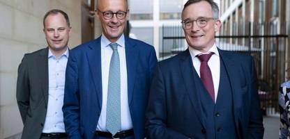 Republik21: Diese rechte Denkfabrik bekommt Steuergelder – jetzt gibt es juristische Bedenken