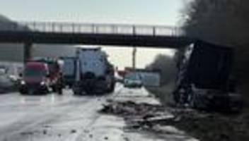Autobahn in Ostwestfalen: Drei Tote bei Unfallserie auf A44 – neue Glätte-Vorhersage
