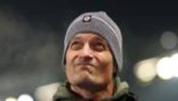 Fußball-Bundesliga: St. Paulis Trainer Blessin reagiert auf Eintracht-Gerücht