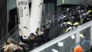 Fußball: Nach Fan-Ausschluss: KRC Genk erhebt Vorwürfe gegen Polizei