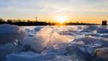 niedersachsen und bremen: gefährliche eisflächen – städte warnen vor lebensgefahr