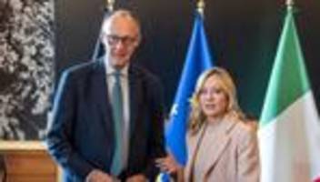 Regierungskonsulationen: Merz mit zehn Ministern bei Meloni