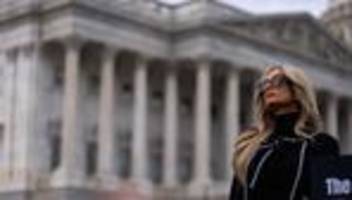 US-Star: Paris Hilton kämpft für Opfer von Deepfake-Pornografie