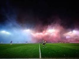 Pyro und viel Langeweile: Hamburger Derby verkümmert zu schlaffem Gruselkick