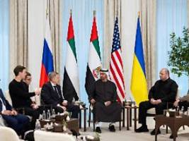 streitpunkt donbass: russen und ukrainer treffen sich in abu dhabi in einem raum