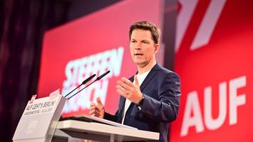 fußball-wm in den usa: steffen krach äußert bedenken