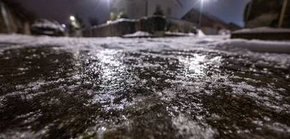 Eisregen in Niedersachsen: Schulausfall und Hunderte Unfälle