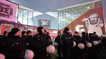HSV bespuckt und mit Glasflasche beworfen: Wird der Derby-Ablauf geändert?