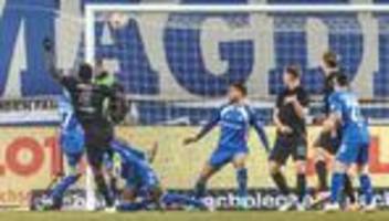 2. Fußball-Bundesliga: Zwei Tore nach Standards: Dresden gewinnt Elb-Clásico