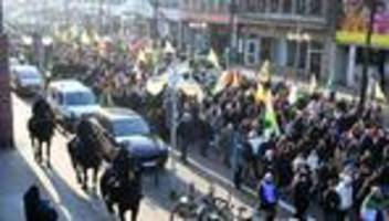 konflikt in syrien: darum demonstrieren kurden in baden-württemberg