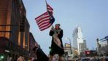 Proteste in Minneapolis: Minus 23 Grad, die Straßen laufen heiß