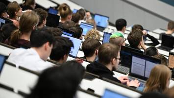 ChatGPT machte Jonas zum 1er-Studenten – in 20 Minuten mit „minimalem Aufwand“