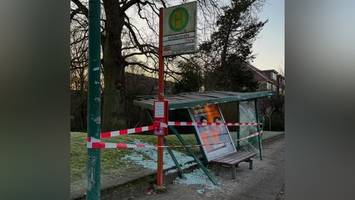 völlig zerstörte bushaltestelle in pinneberg: das ist die erklärung