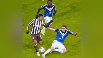 HSV-Foul vom VAR auf Rot gecheckt: „Der Schiedsrichter sagte mir ...“