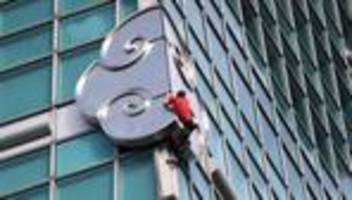 klettern: us-freeclimber alex honnold erklimmt wolkenkratzer taipeh 101