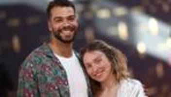 live-tanzshow von rtl: bianca heinicke schwingt bei let's dance das tanzbein