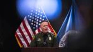 minneapolis: grenzschutz-chef bovino verteidigt beamte nach tötung gegen kritik