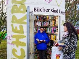 Geteilte Geschichten: Öffentliche Bücherschränke sind wahre Schatzkisten