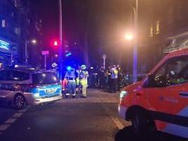 Mordkommission ermittelt: Fünf Verletzte nach Schüssen in Berliner Wohnung