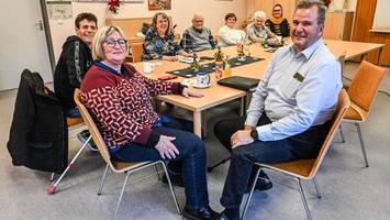 „drei stunden familie“: wie diese gruppe einem rauen alltag trotzt