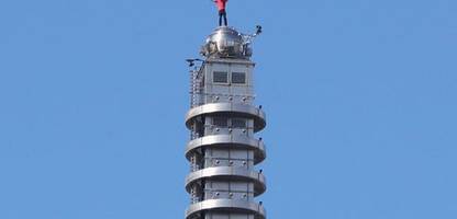 taipeh 101: alex honnold meistert umstrittene kletteraktion in anderthalb stunden