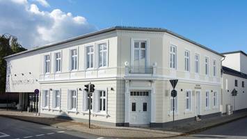 elmshorner stadttheater benennt früh die künftige leiterin