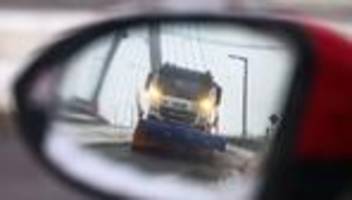 Eisglätte: Busverkehr im Norden von Sachsen-Anhalt bleibt ausgesetzt