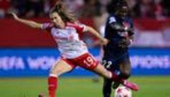 Fußball-Bundesliga: Bayern-Fußballerinnen verlängern mit Naschenweng