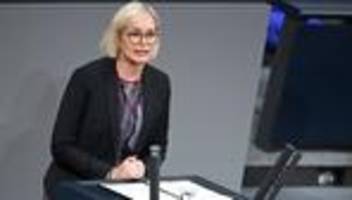 fußball und politik: wm-boykott? bundesregierung will sich nicht einmischen